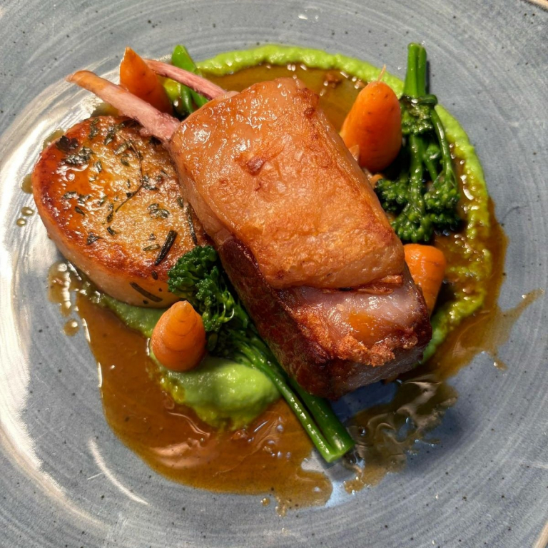 Dunmuir Hotel 1902 Bar Restaurant Dunbar 768x768