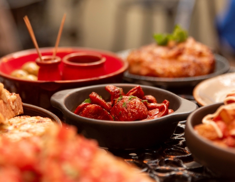 Terrace Tapas and Wine Bar Ilfracombe 768x595