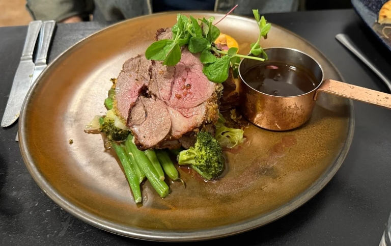 Y Sgwar in Tremadog2 768x483